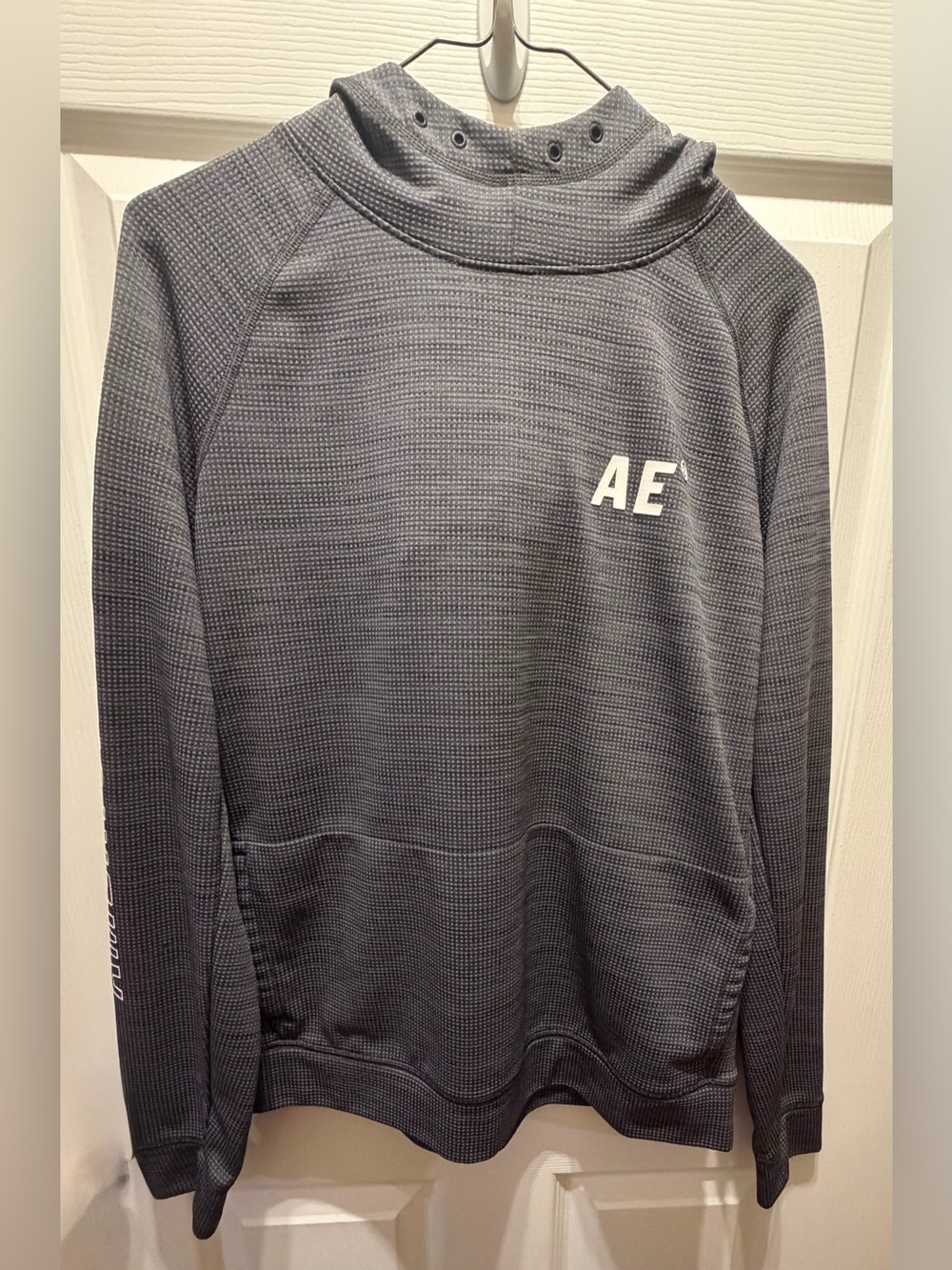 American Eagle Outfitters Men’s Gray Waffle-Knit Hooded  Sweatshirt size S